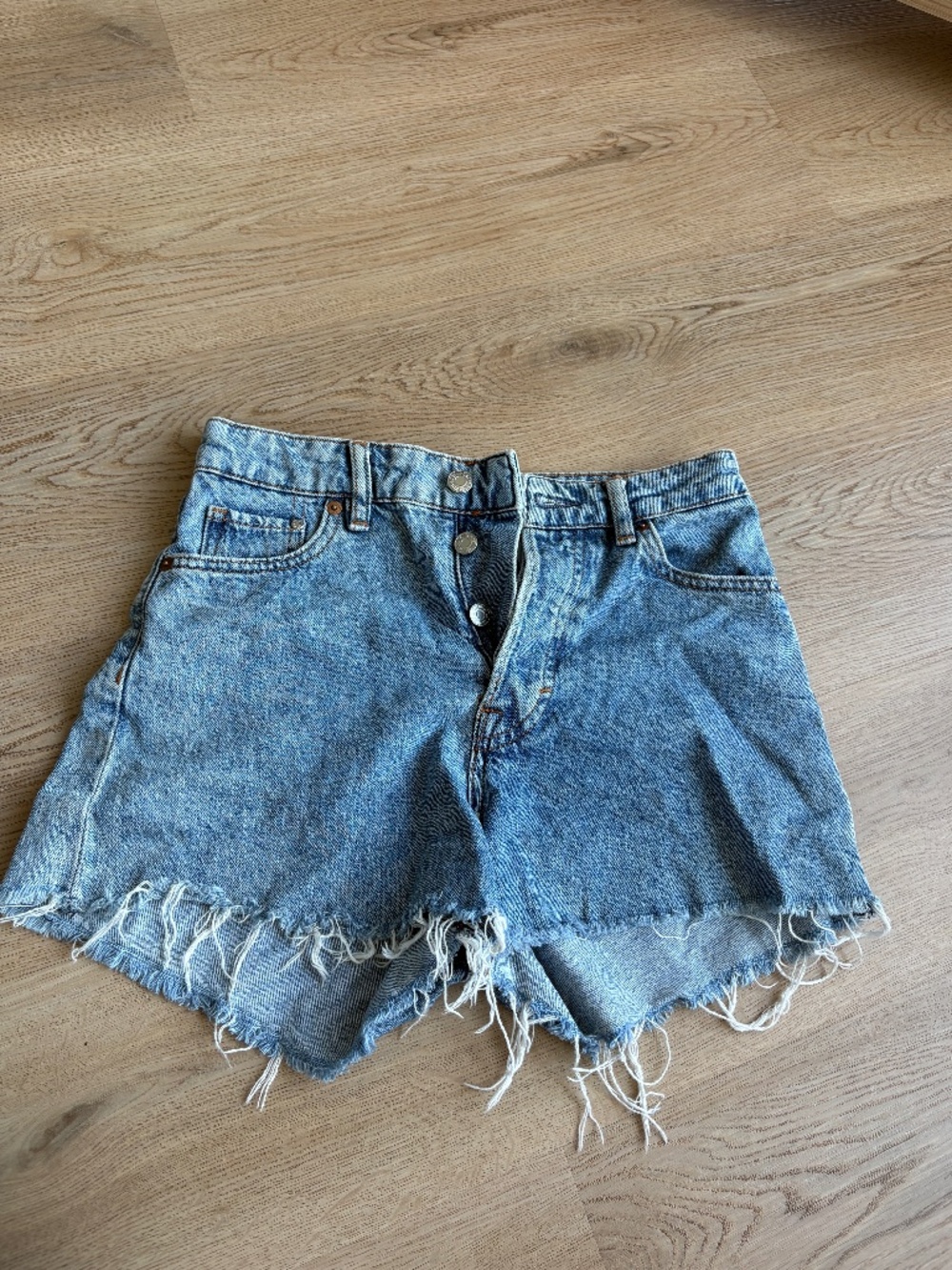 H&M Denim Cut Off Denim Shorts